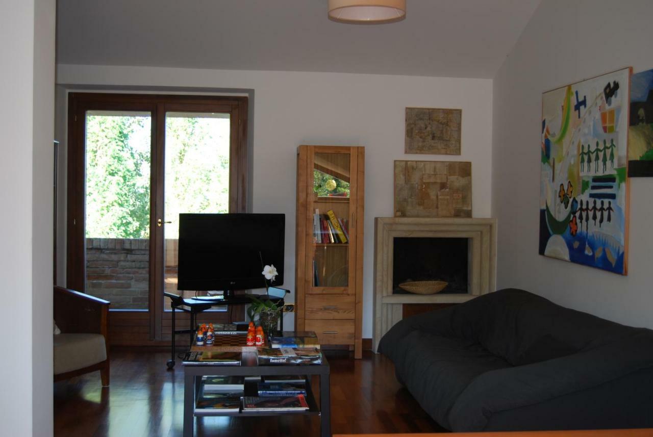 Luci Sui Monti Bed & Breakfast Sarnano Bagian luar foto